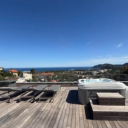 Apartment Very Quiet In Mandelieu-la-Napoule