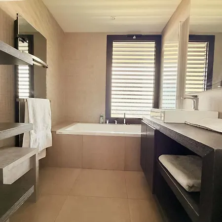 Very Quiet In Apartment Mandelieu-la-Napoule